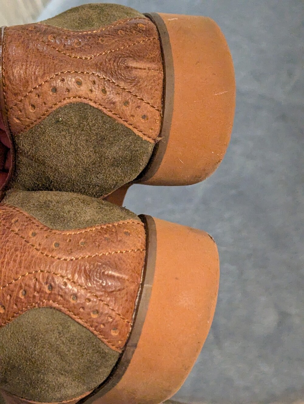 G.H. Bass & Co. Olive Suede and Brown Leather Saddle Shoes Oxfords Size 9 - Picture 8 of 11